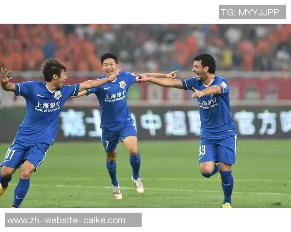 上海申鑫迎战山东鲁能全力争胜期待精彩对决与球迷共庆足球盛宴